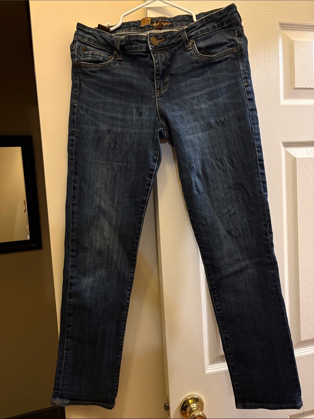 Kut from the Kloth Dark Blue Straight Leg Jeans size 8